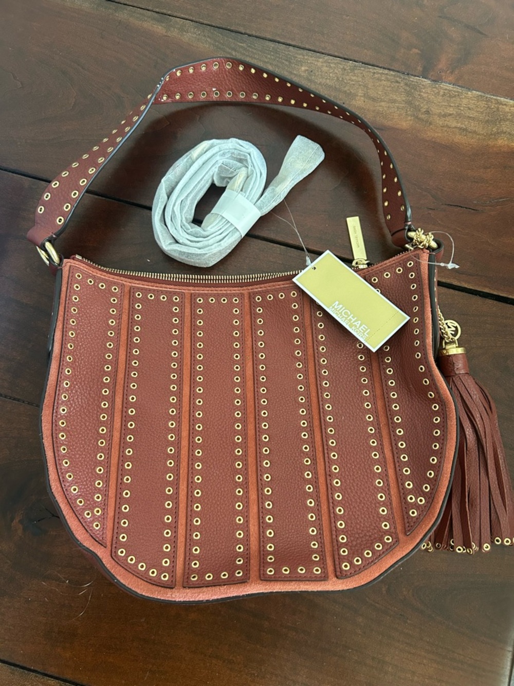 👜 Michael Kors Brooklyn Grommet Hobo Bag – NWT – Brick Leather – MSRP $498